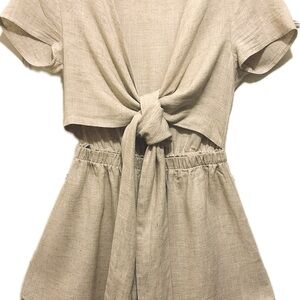 Princess Polly Beige Tie-Front Romper
Size 4